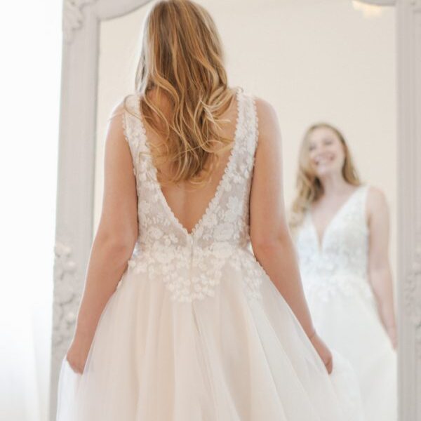 brautkleid-sonja-ruecken-rock-600x900