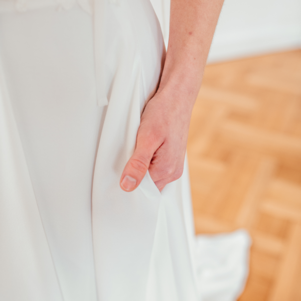 sanna-by-sanna-lindström-brautkleid-wendy-detail-tasche