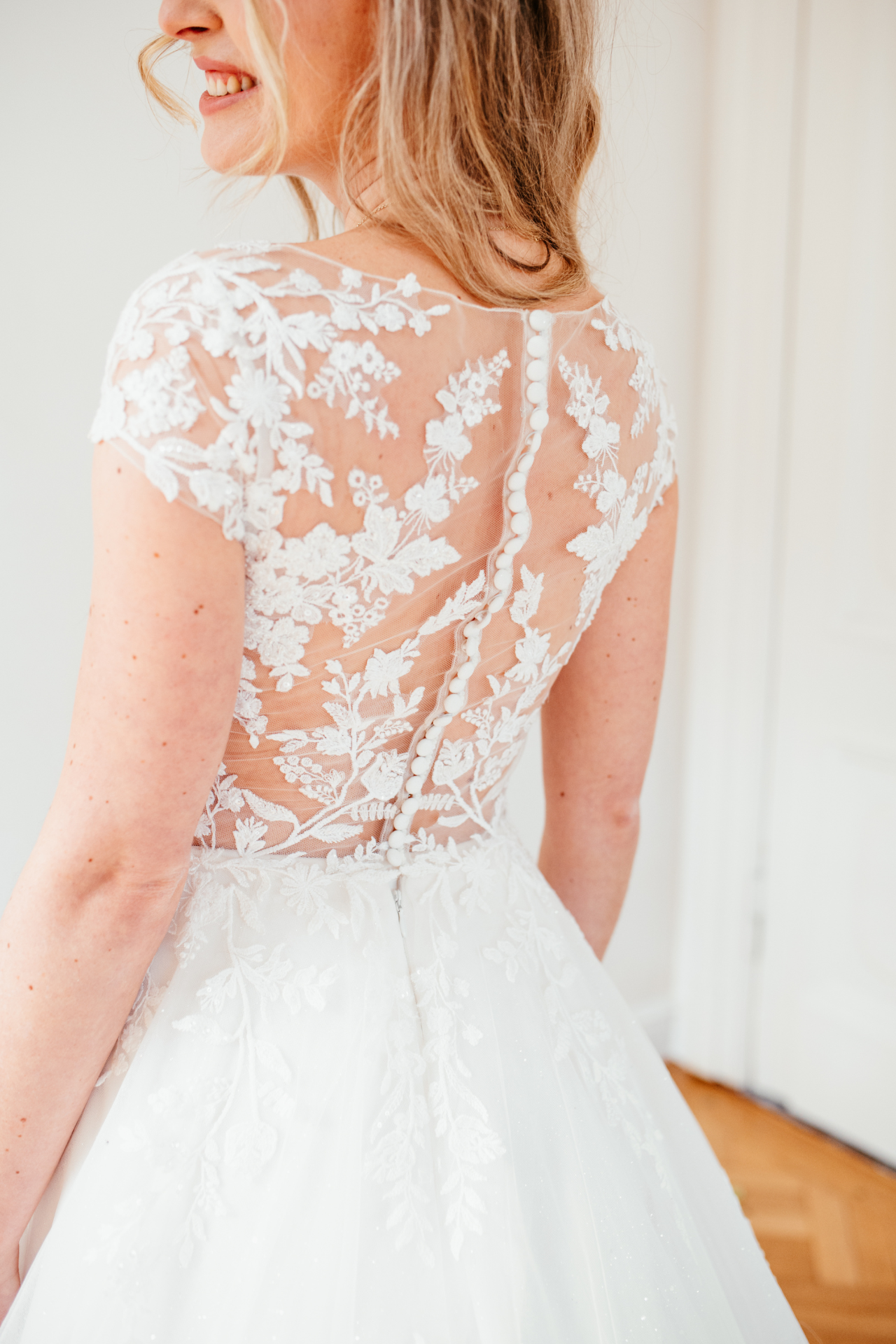 sanna-by-sanna-lindström-brautkleid-willow-detail-rücken