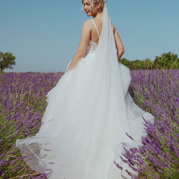 sanna-lindström-brautkleid-milena-ganzkörperansicht-hinten