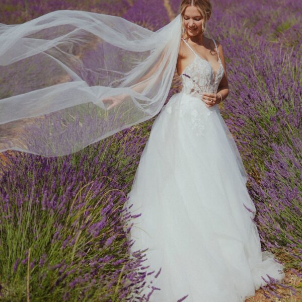 sanna-lindström-brautkleid-milena-ganzkörperansicht-vorne