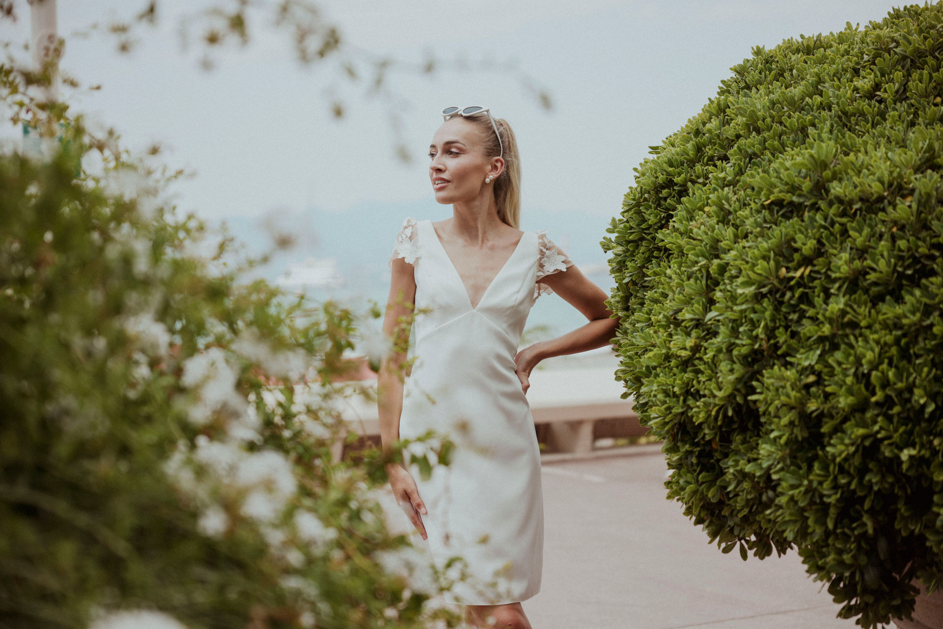 sanna-lindstroem-chloe-kurzes-brautkleid-quer-4