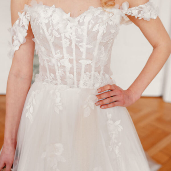 sanna-by-sanna-lindström-brautkleid-emily-detail-oberteil-1