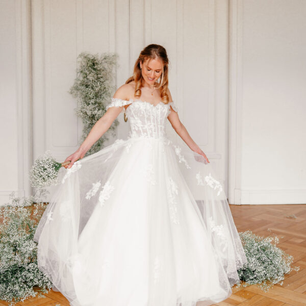 sanna-by-sanna-lindström-brautkleid-emily-vorderansicht-3