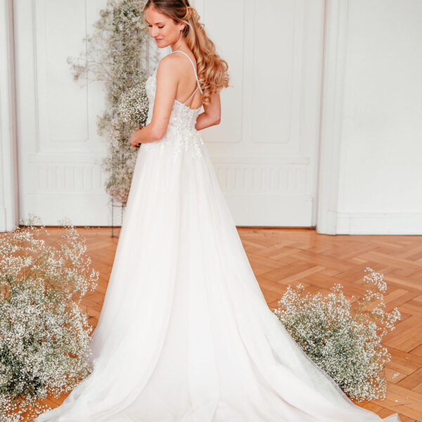 sanna-by-sanna-lindström-brautkleid-grace-rückseite-2