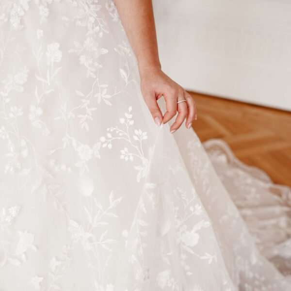 sanna-by-sanna-lindström-brautkleid-vicky-detail-rock