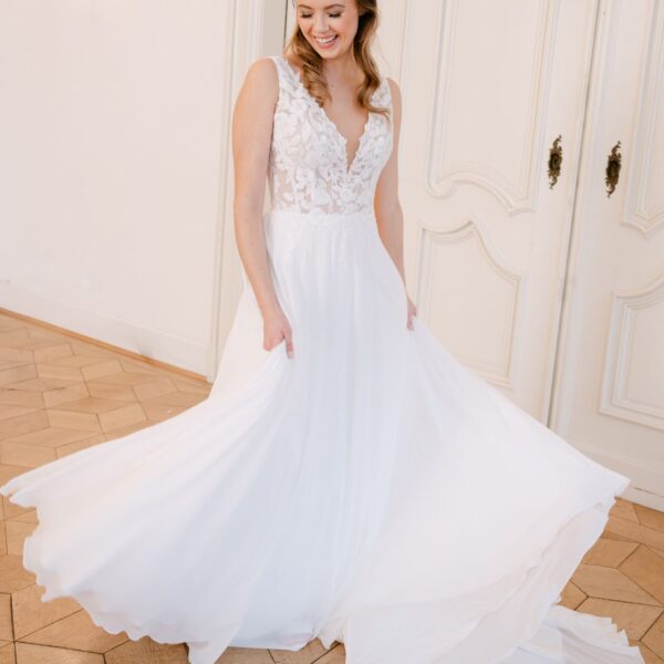 sanna-by-sannalindstroem-brautkleid-june-ganzkoerper-1