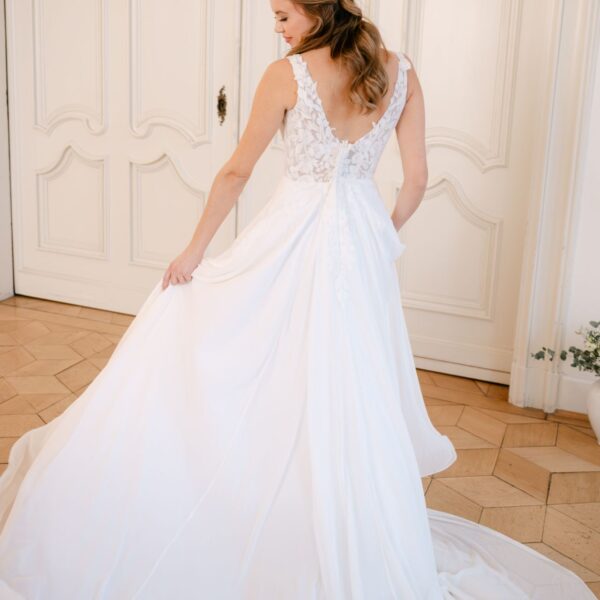 sanna-by-sannalindstroem-brautkleid-june-ganzkoerper-2