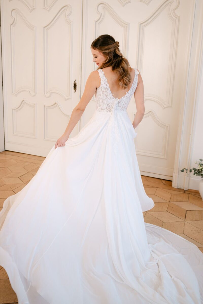 sanna-by-sannalindstroem-brautkleid-june-ganzkoerper-2