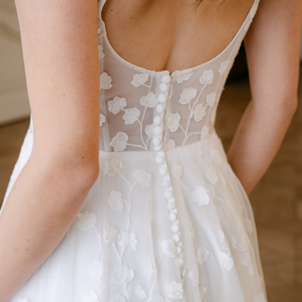 sanna-by-sannalindstroem-brautkleid-lia-ruecken-4