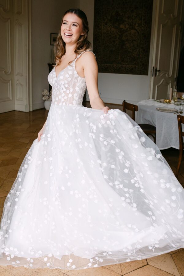 sanna-by-sannalindstroem-brautkleid-lia-ganzkörper-2