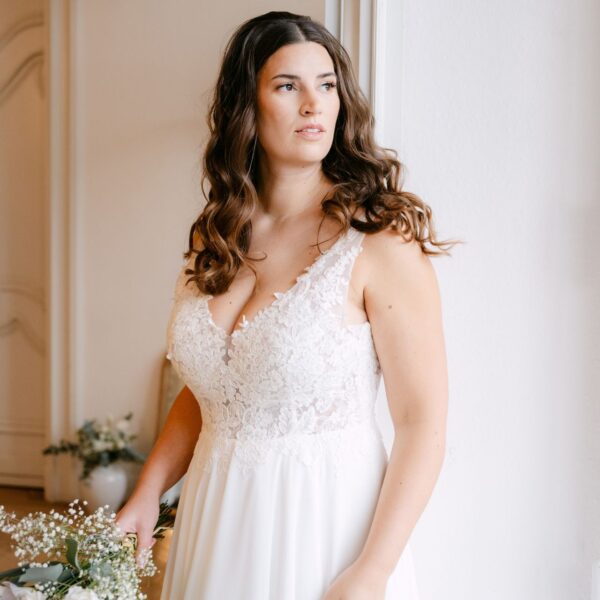 sanna-lindstroem-brautkleid-elisa-vorne-anschnitt-vorschau