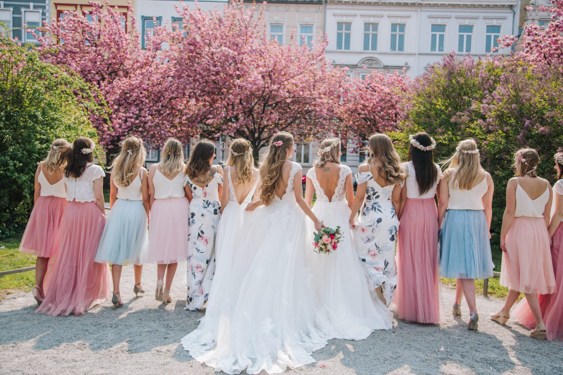 frauen_rueckenausschnitt_sannalindstroem-scaled